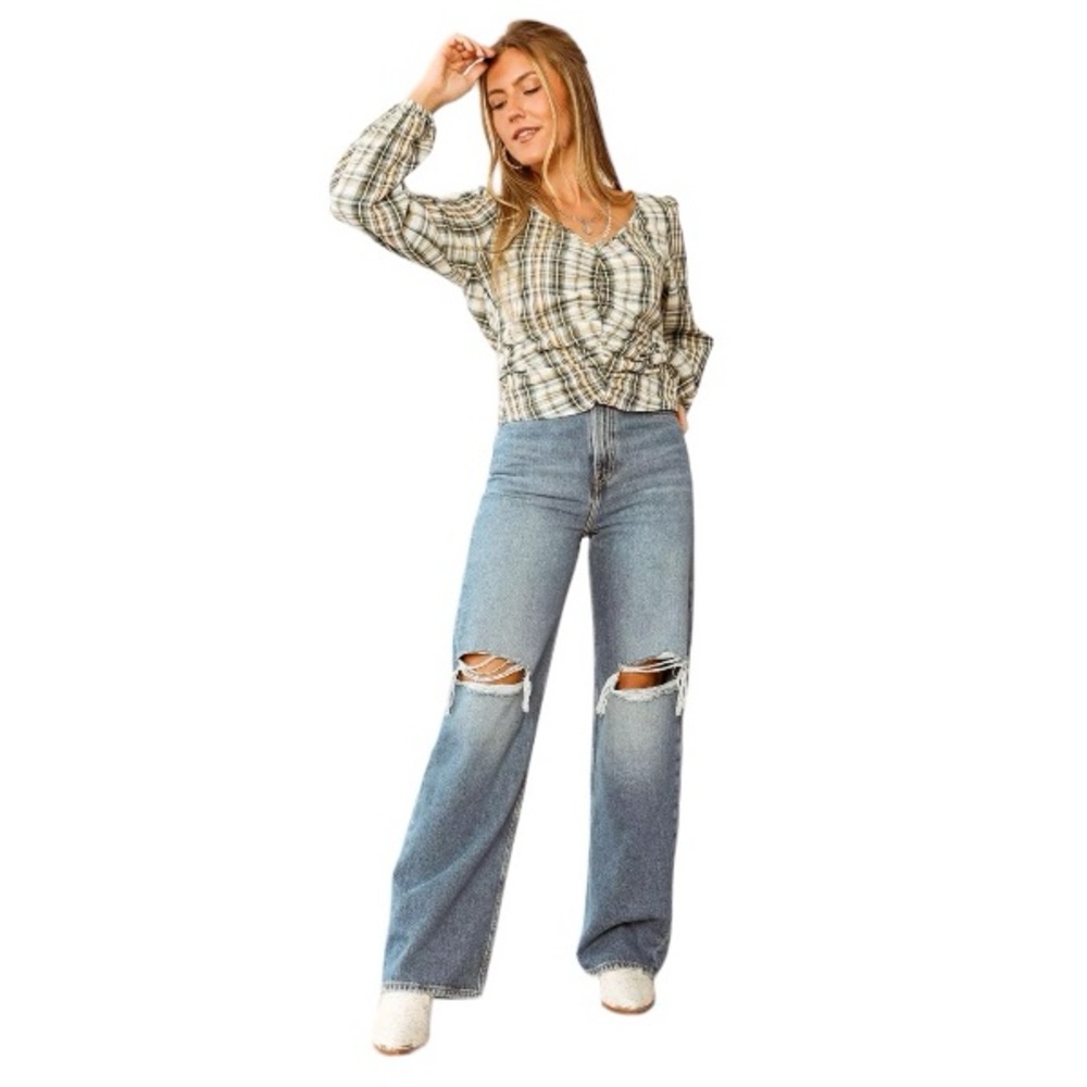 Levi's BIG E Premium Denim High Loose Chewed Up Blowout Knees Wide Leg Size 24